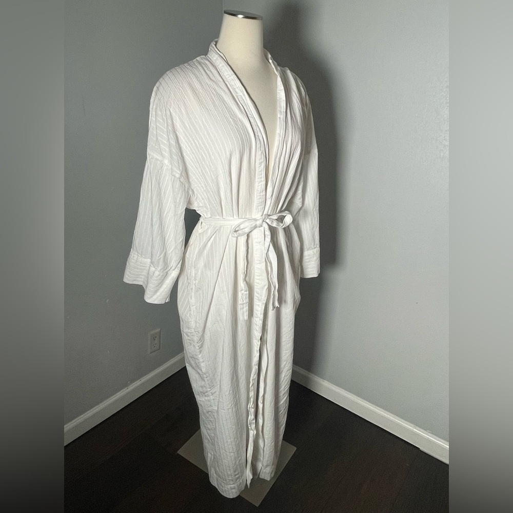 Victoria's Secret Elegant White Robe